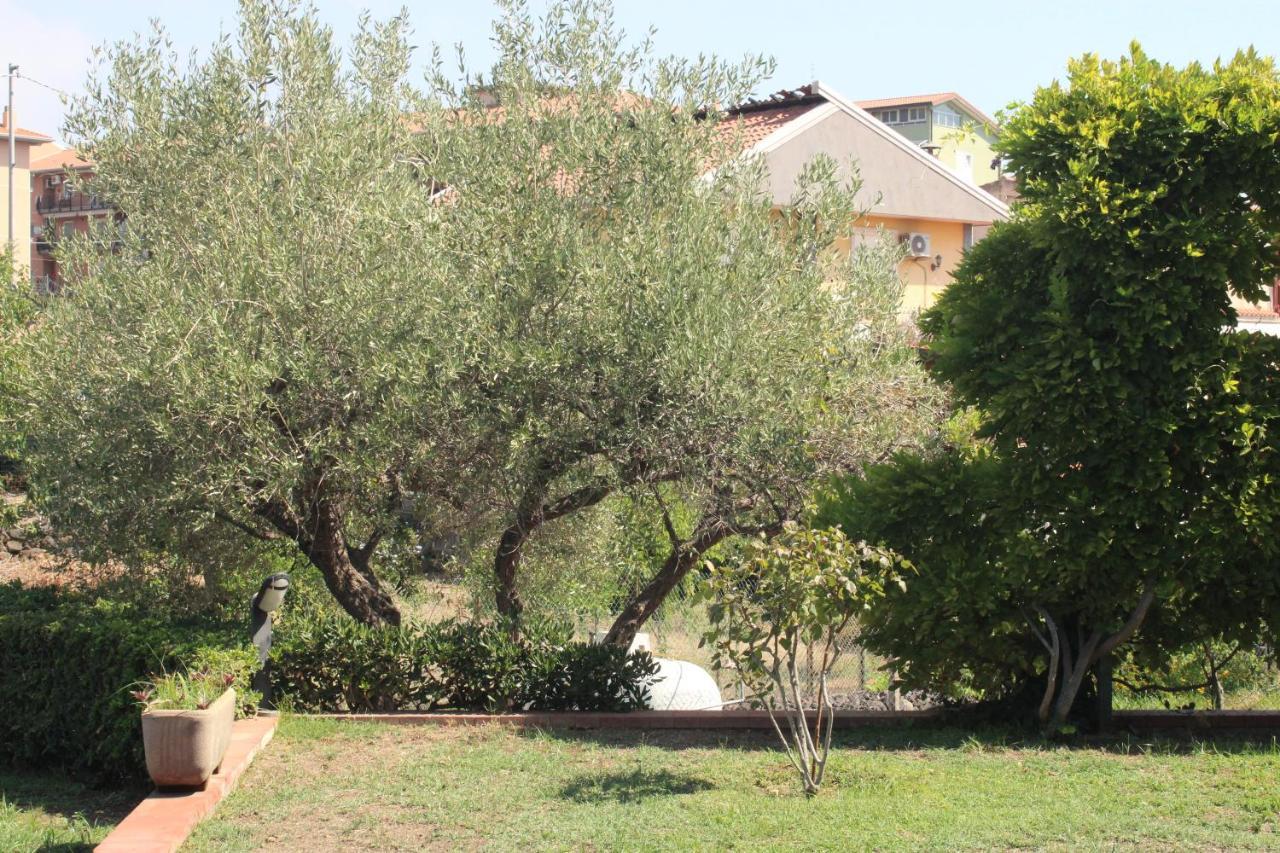 Villa Sicilia Apartment Catania Exterior photo